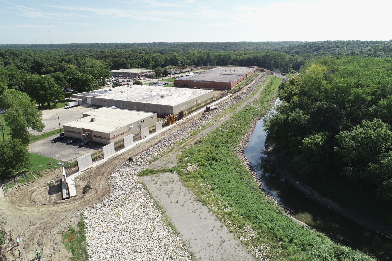 Swope Park Floodwall/Levee and Pond Construction